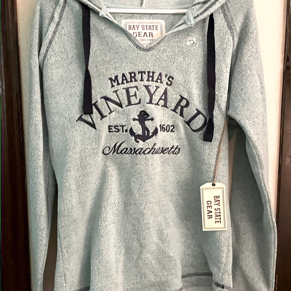 Bay State Gear Martha’s Vineyard Light blue French Terry sweatshirt Sz S